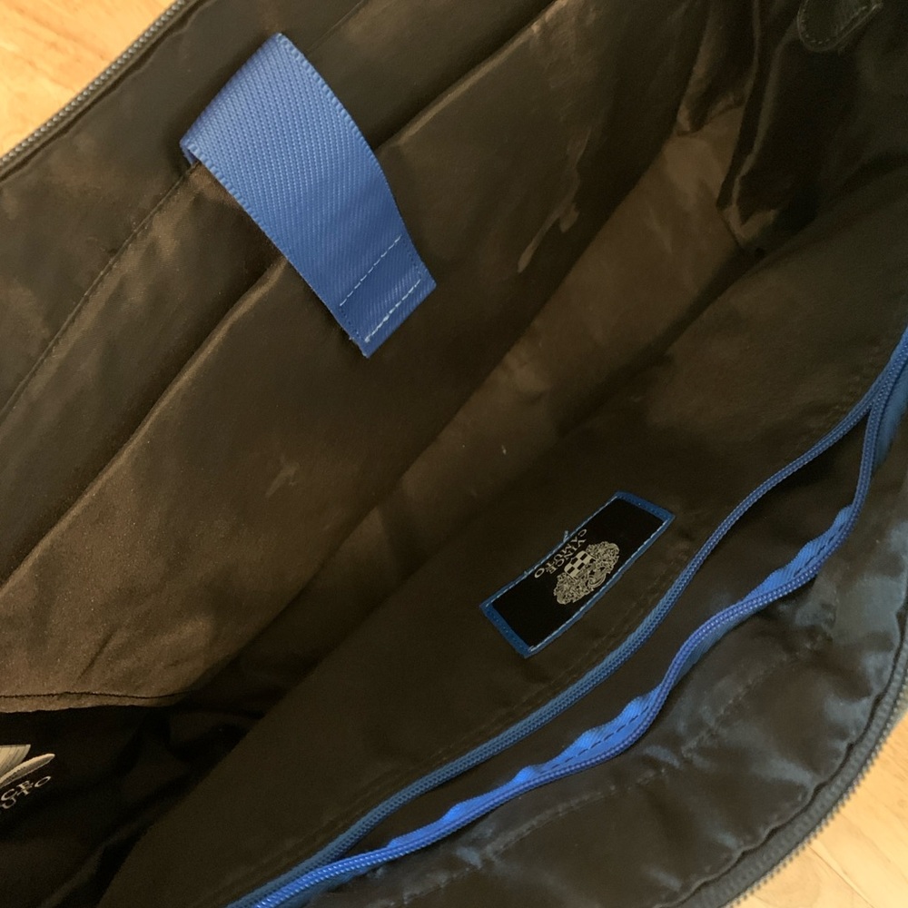Vince Camuto - weekender overnight bag - chevron faux cow hide leather - Picture 9 of 13